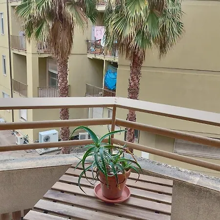 Διαμέρισμα With Private Parking Spot In Oristano's Center
